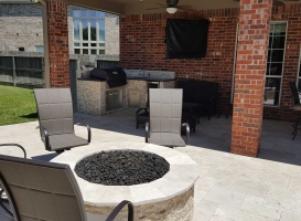 Outdoor Fireplaces/Firepits