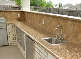 Outdoor Kitchen