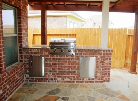 Outdoor Kitchen