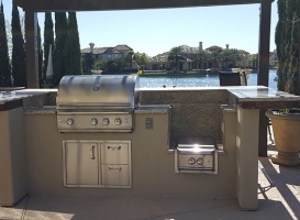 Outdoor Kitchen