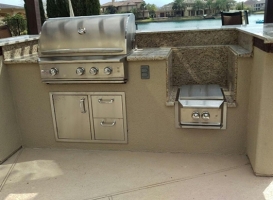 Outdoor Kitchen