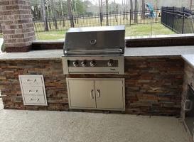 Outdoor Kitchen