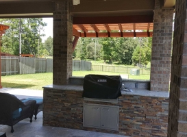 Outdoor Kitchen