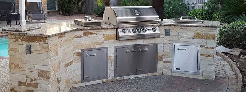 Sugarland Outdoor Kitchen Design | Sugarland Summer Kitchen